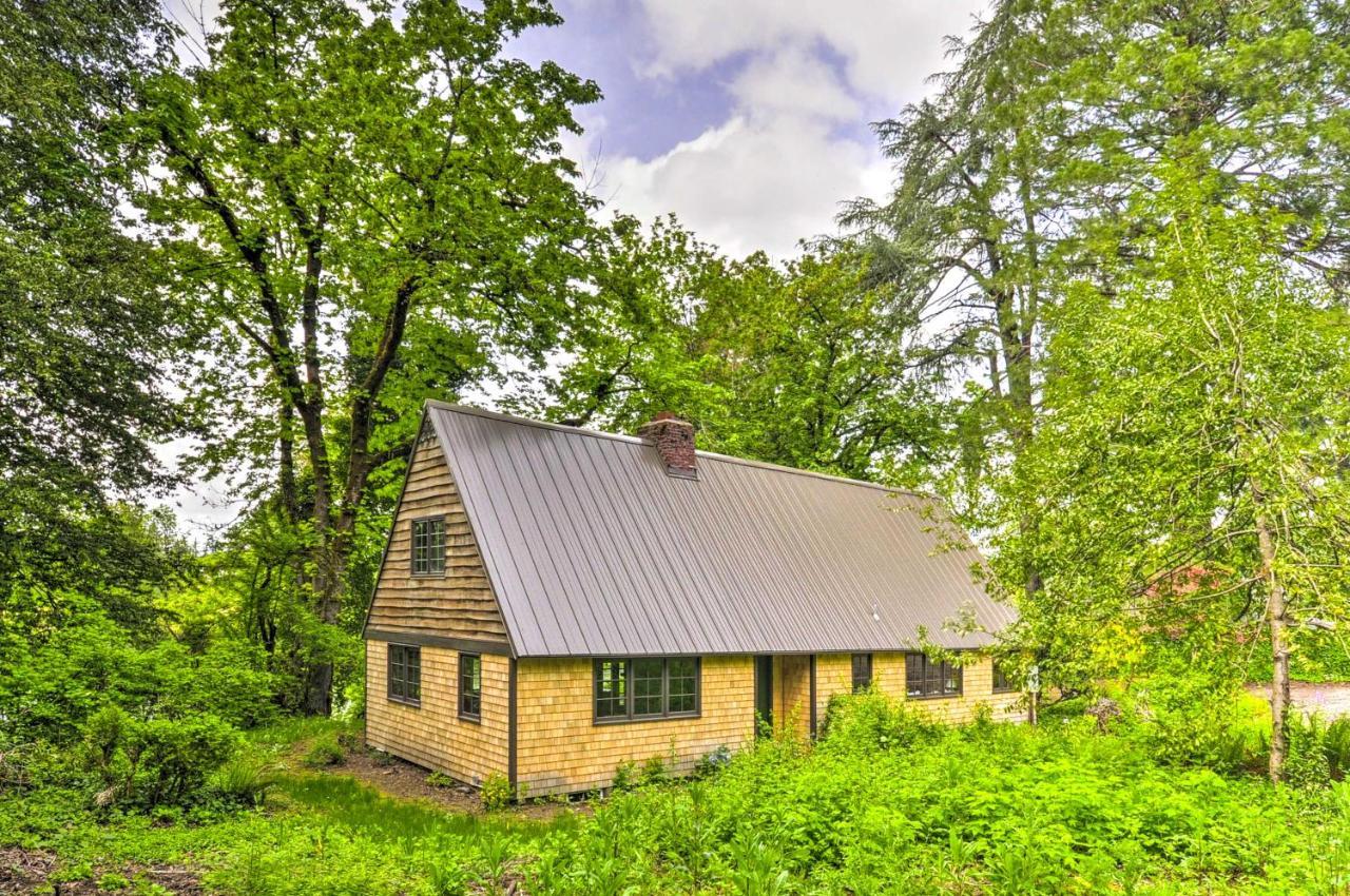 Peaceful And Elegant Cottage With Riverside View Oregon City Bagian luar foto