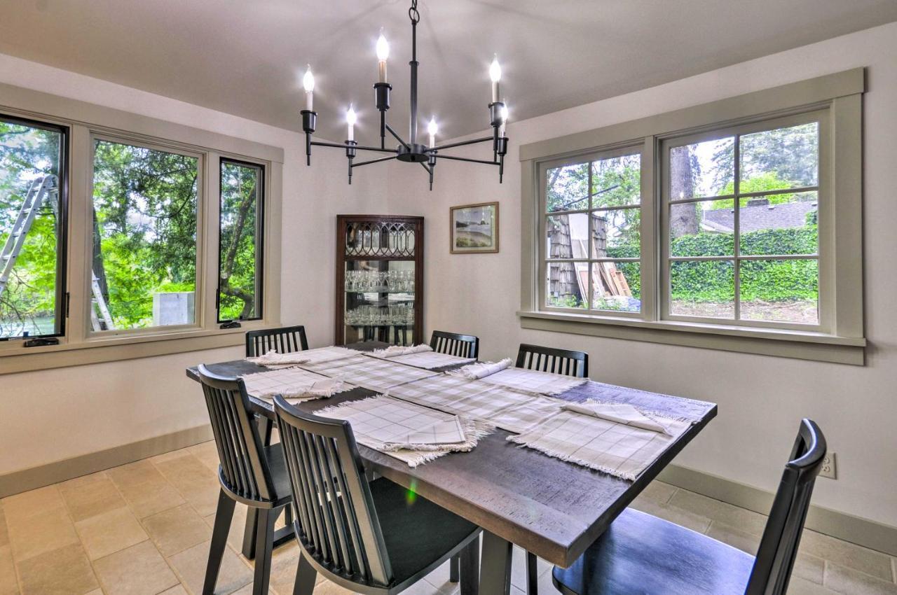 Peaceful And Elegant Cottage With Riverside View Oregon City Bagian luar foto